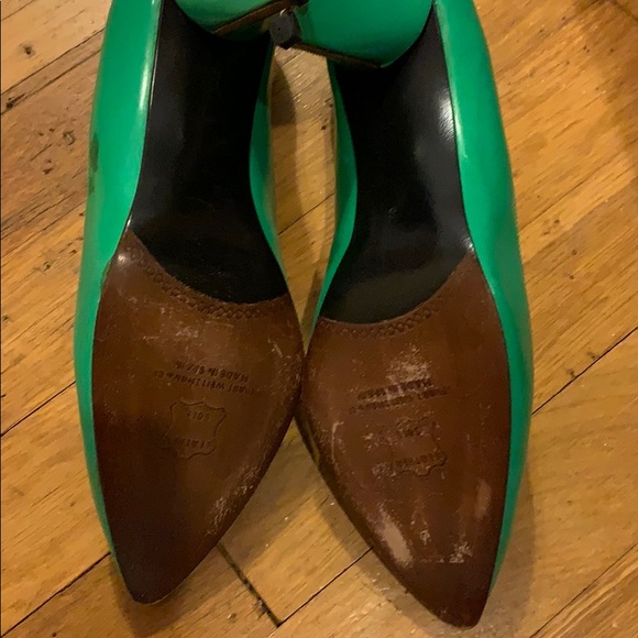 Vintage Stuart Weitzman heels 8 - Picture 4 of 6